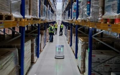 Autonomous robots vs traditional warehouse drones